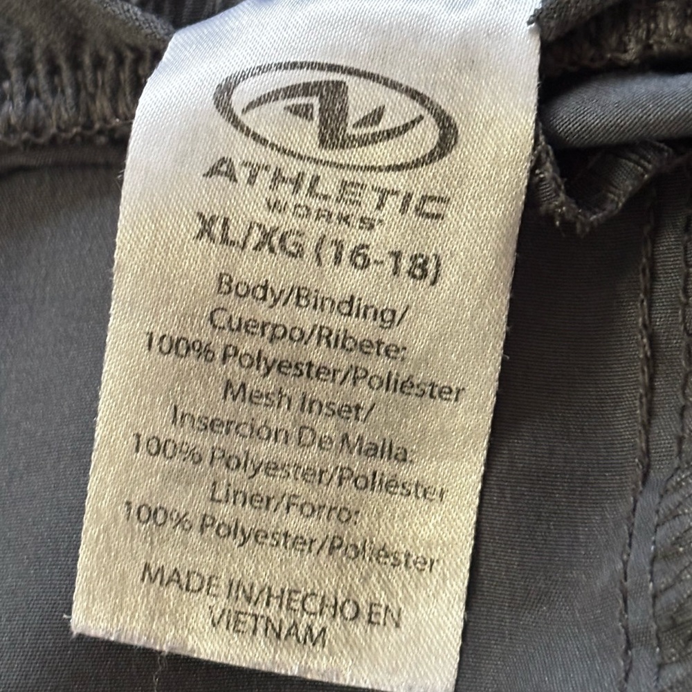 Athletic Works Gray and Pink Women's Shorts - Picture 4 of 4